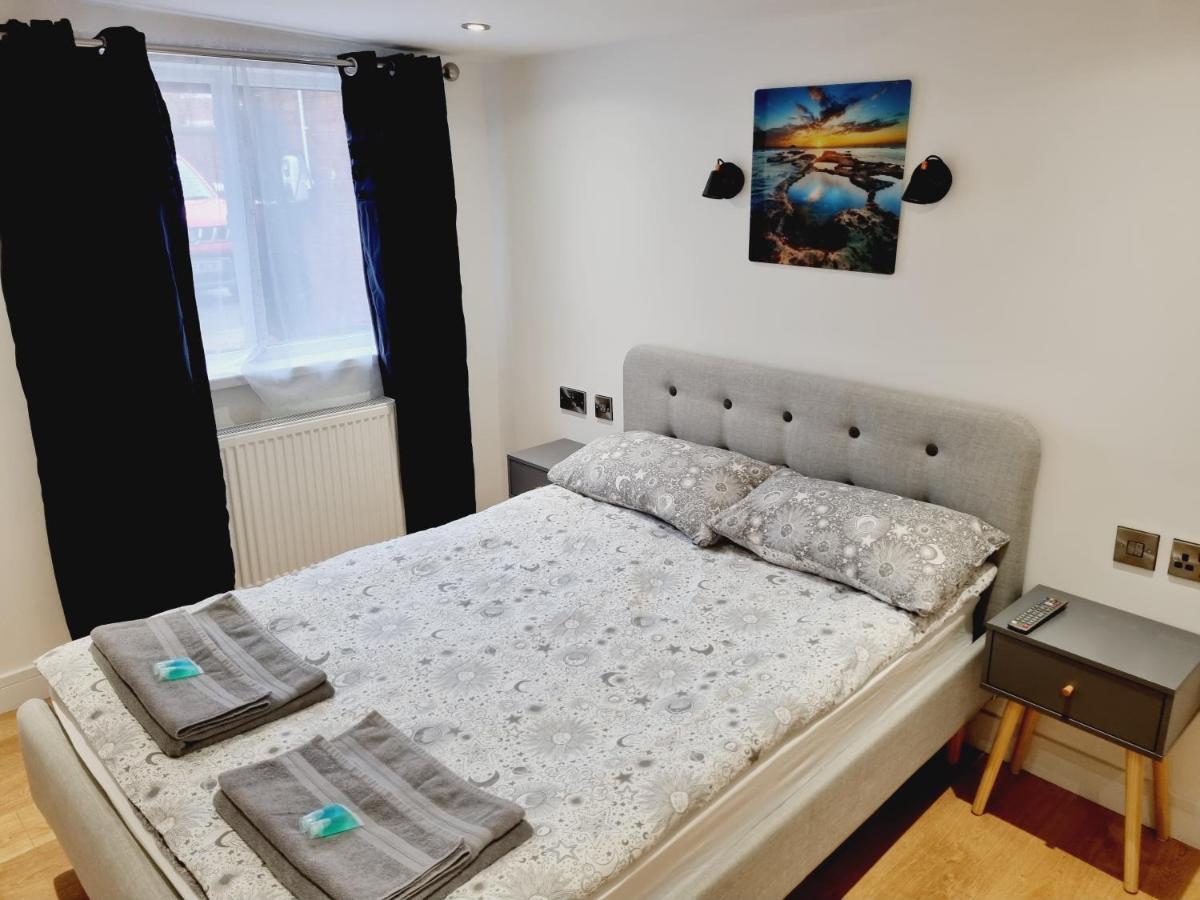 Lmk, Spacious 1 Bedroom Ground Floor Apartment, Ev Charger, Free Parking Wi-Fi, Great Location Belfast Exterior foto